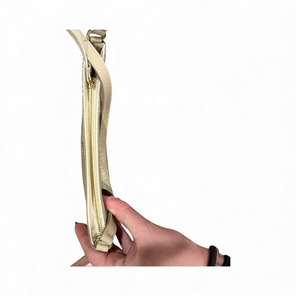 KATE SPADE Chic Cream Crossbody Bag - Picture 3 of 4